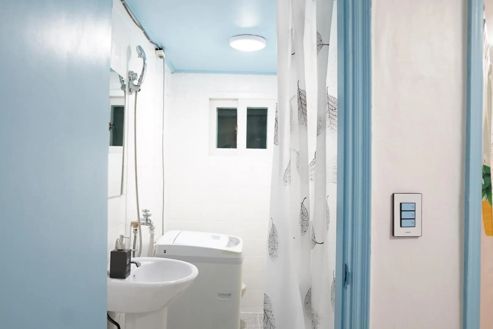 Apartment Hongdae 10Min, Best Location Seoul
