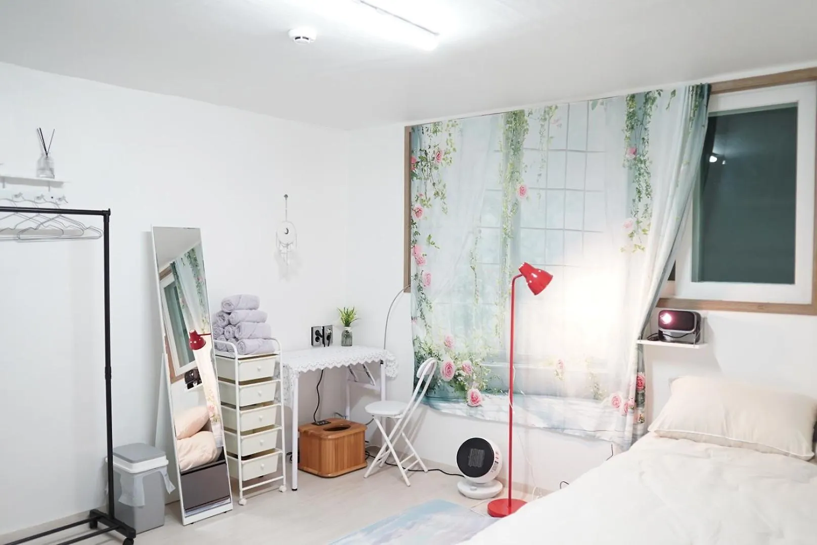 Hongdae 10Min, Best Location Seul 0*,